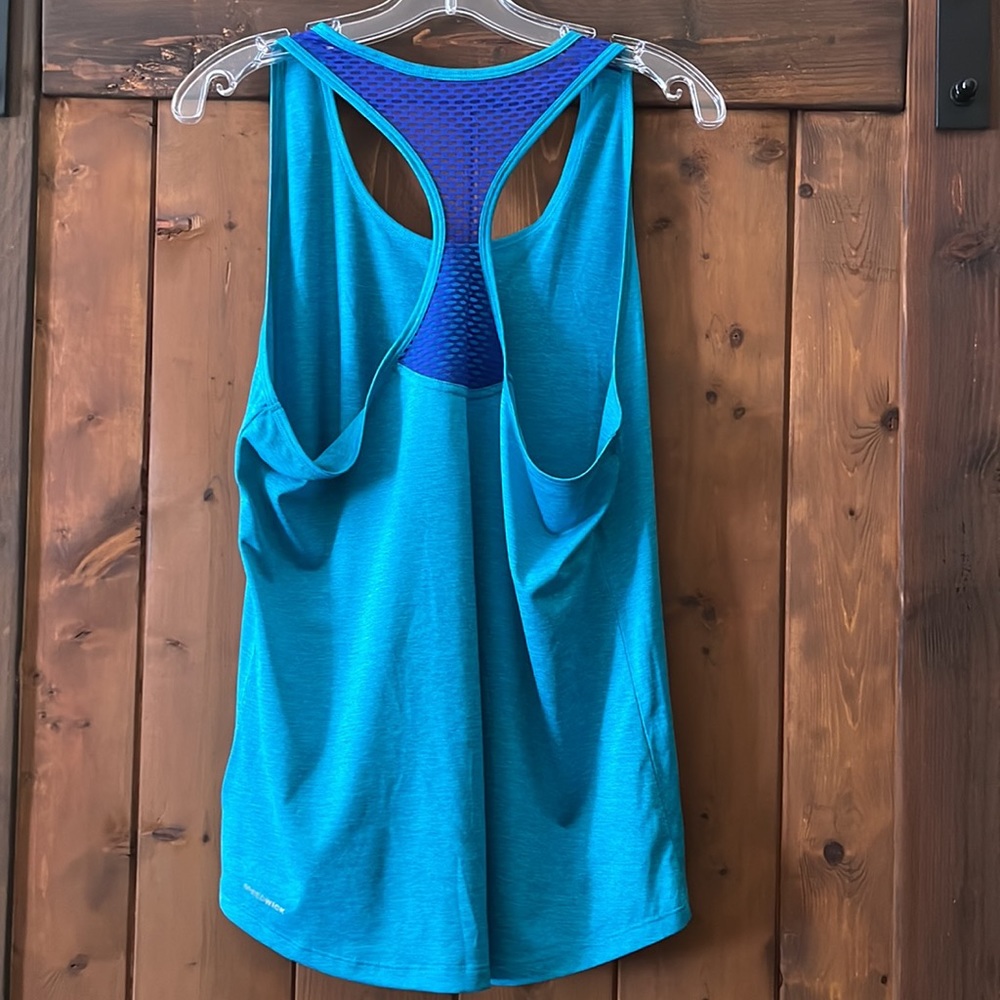 Womens Reebok Workout Tank - Picture 2 of 2